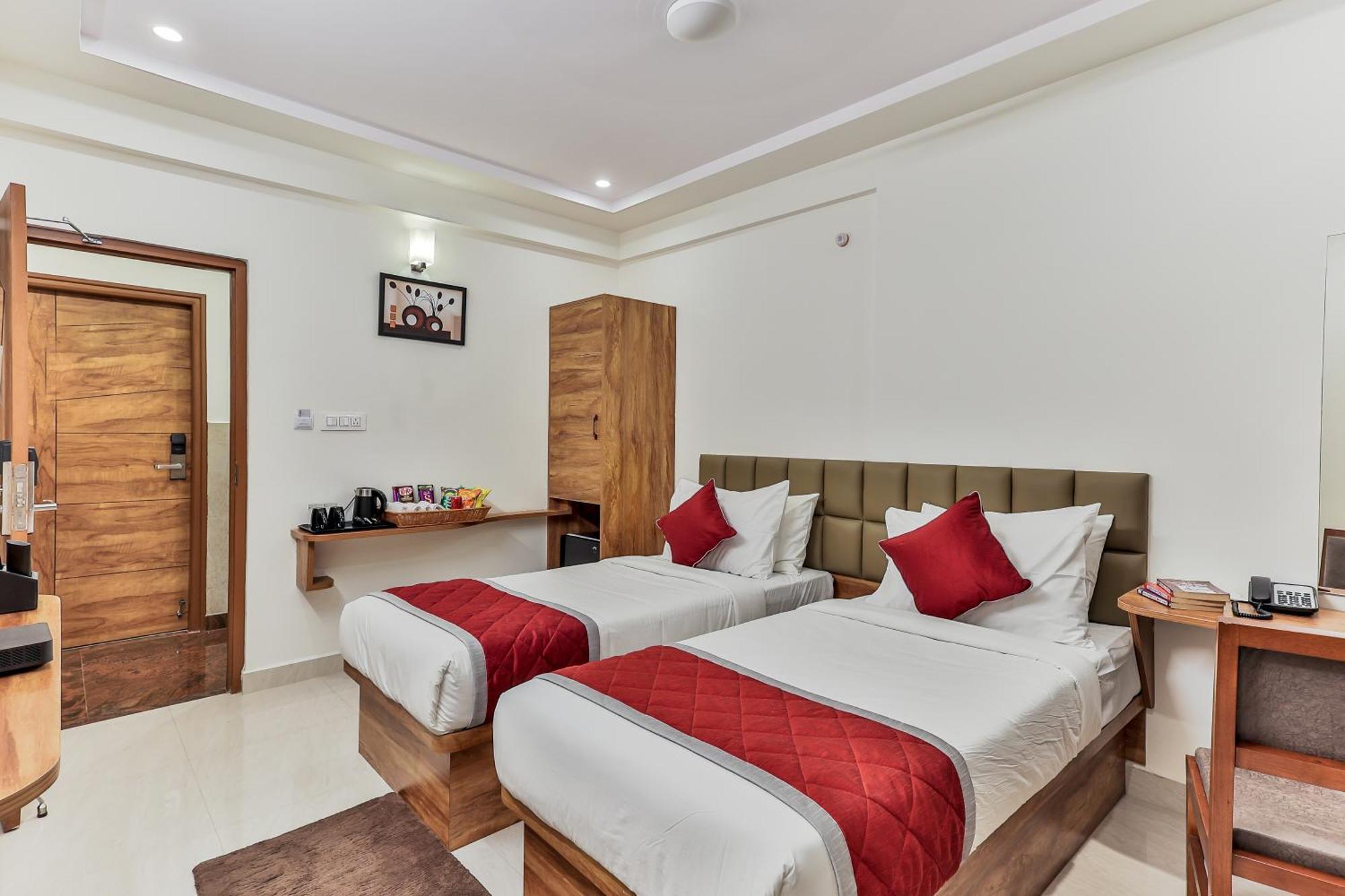 The Auberge Boutique Hotel - Manyata Tech Park Bangalore Buitenkant foto