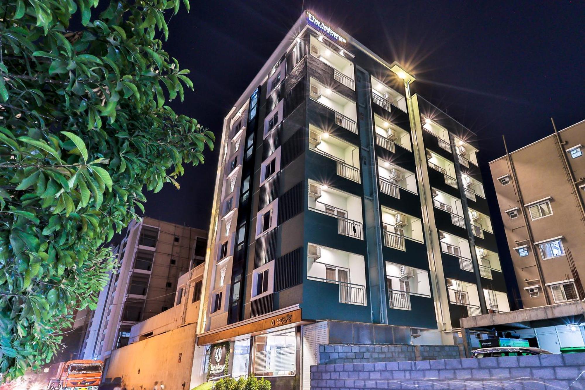 The Auberge Boutique Hotel - Manyata Tech Park Bangalore Buitenkant foto
